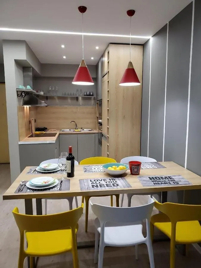 Helga'S Deluxe 3 Apartment Tirana